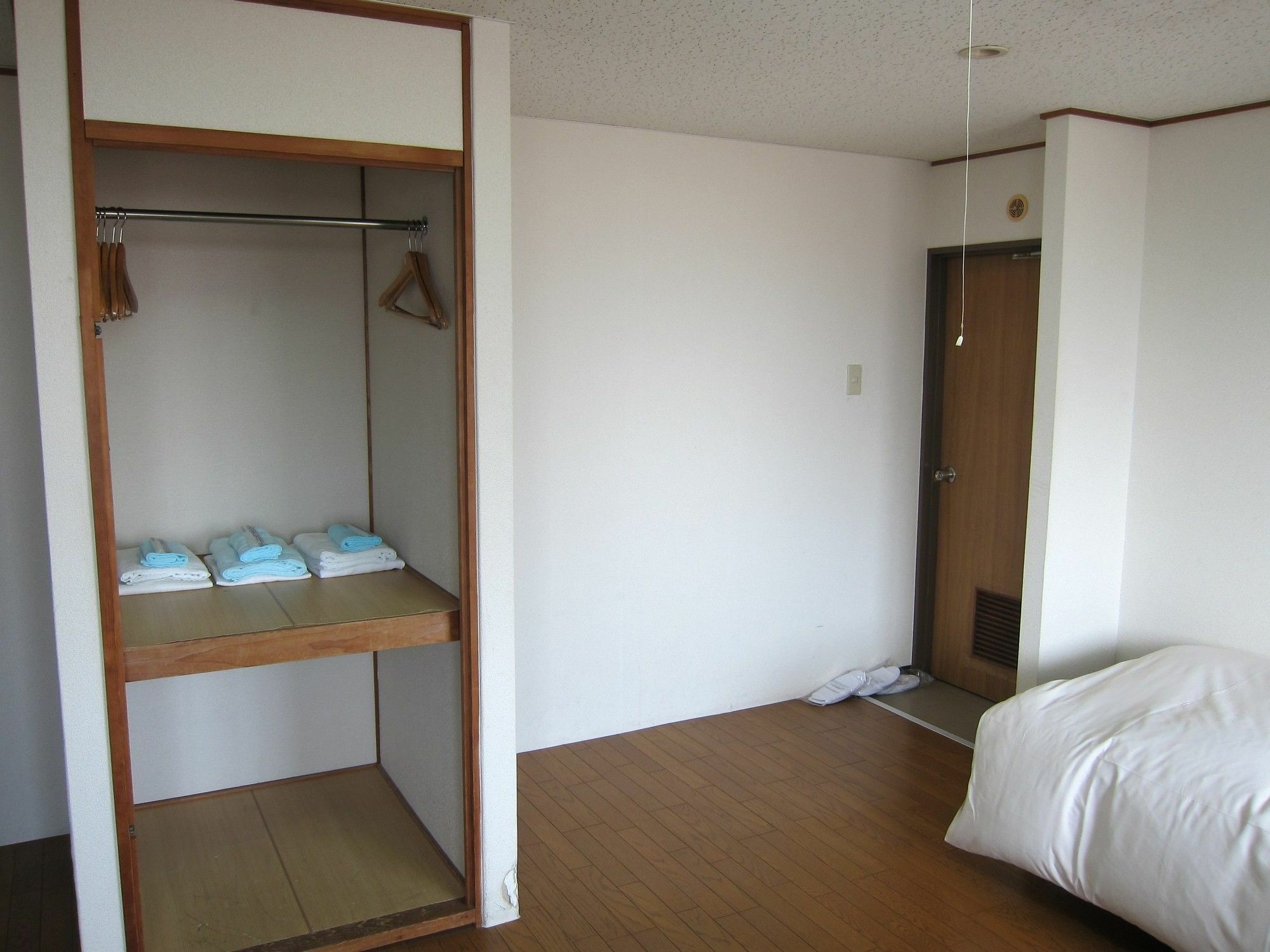 Hotel Pivot Shin-Imamiya Ekimae Osaka Exteriör bild